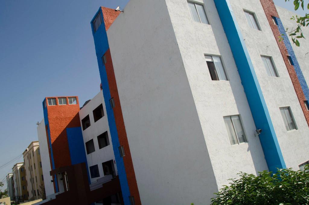 Confort Ejecutivo Suites Lindavista Guadalupe  Exterior foto